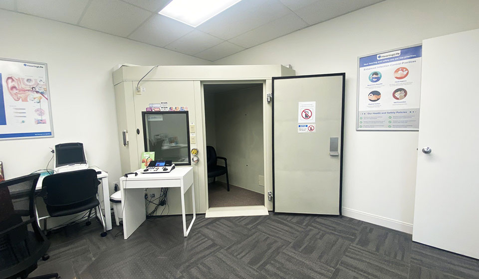 HearingLife St. Albert Clinic - hearing test room
