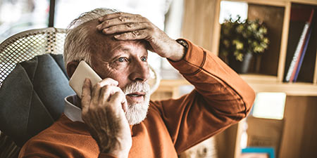 Image show man in phone conversation