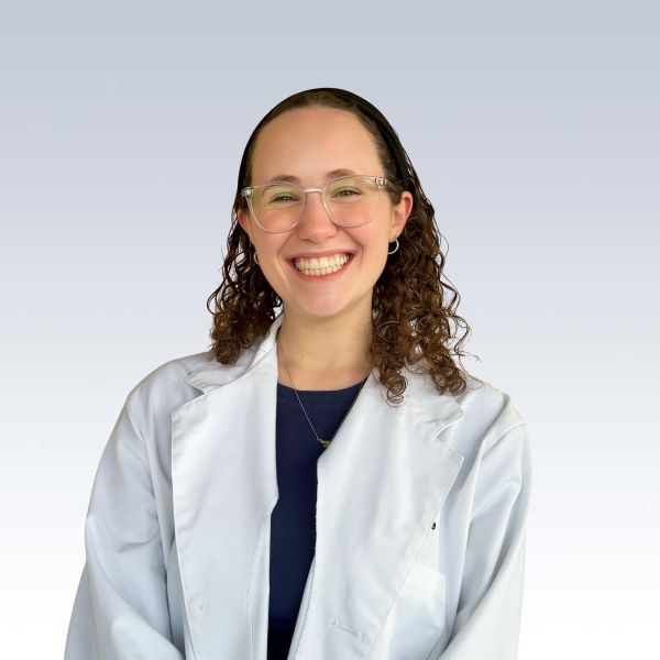 Katie Sapir headshot