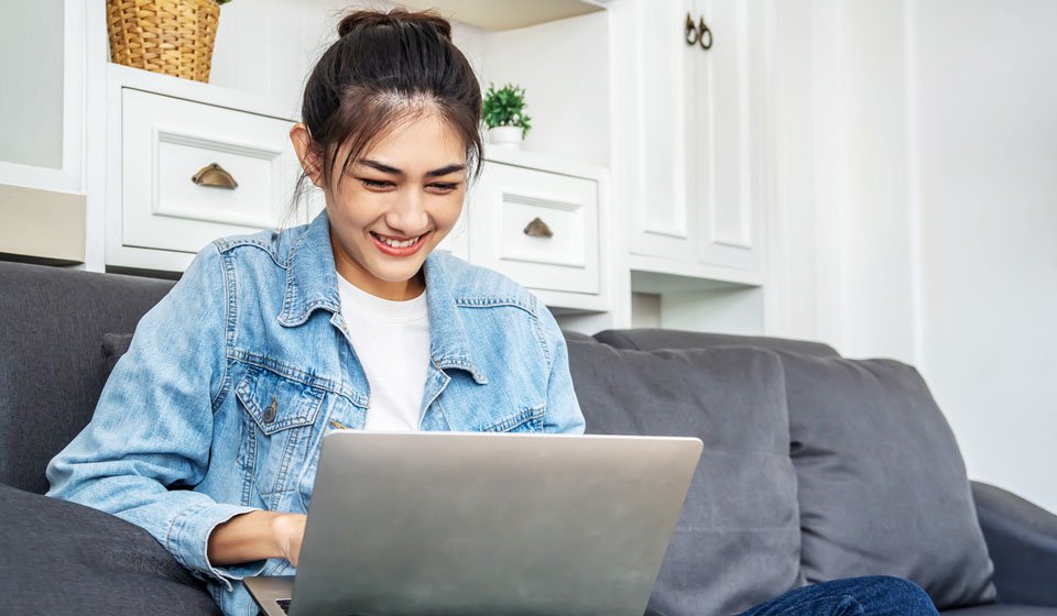 Applying online for HearingLife Scholarship from home