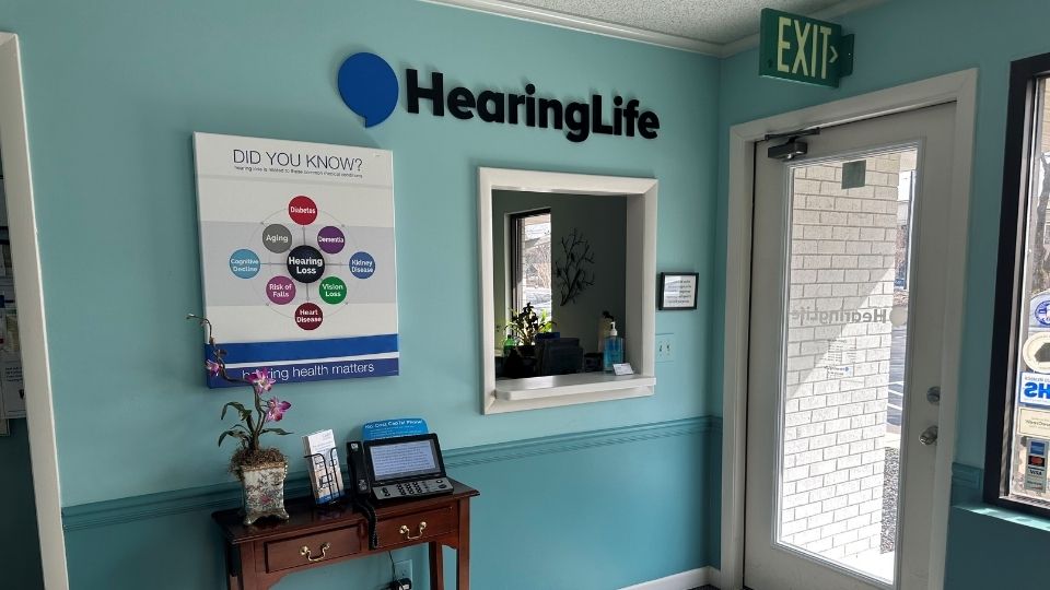 HearingLife Rosewell Houze GA Lobby