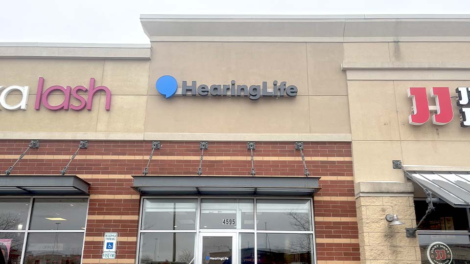 HearingLife - Barrington, IL - Front of building