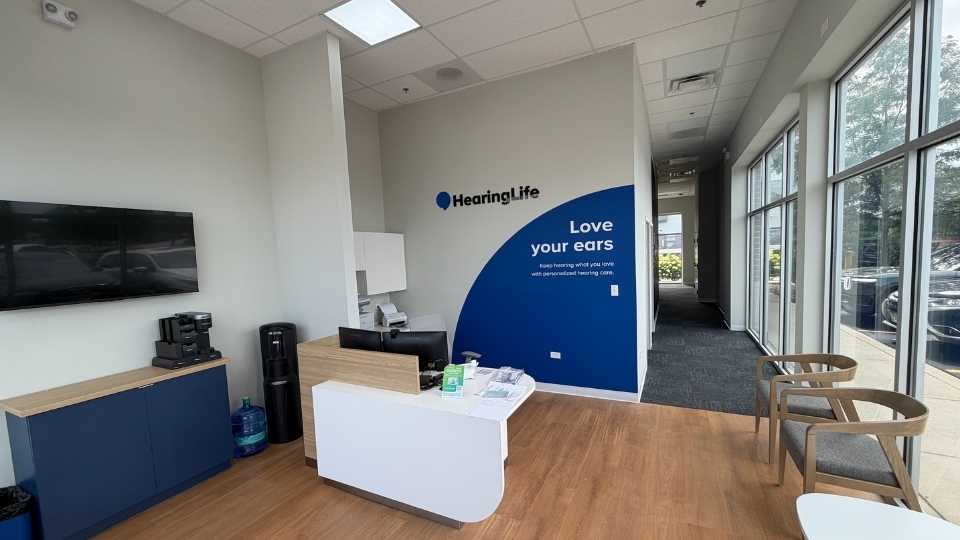 Woodridge IL HearingLife lobby