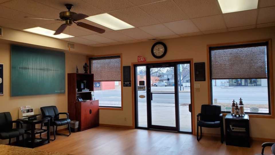 HearingLife_KS_McPherson-Lobby
