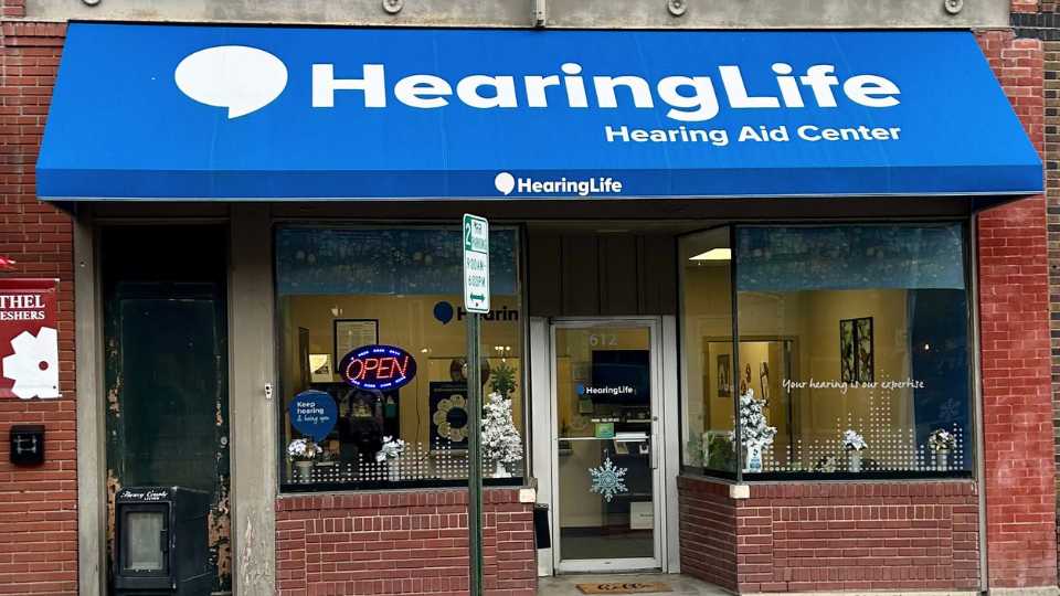 HearingLife-KS-Newton-Front of hearing center