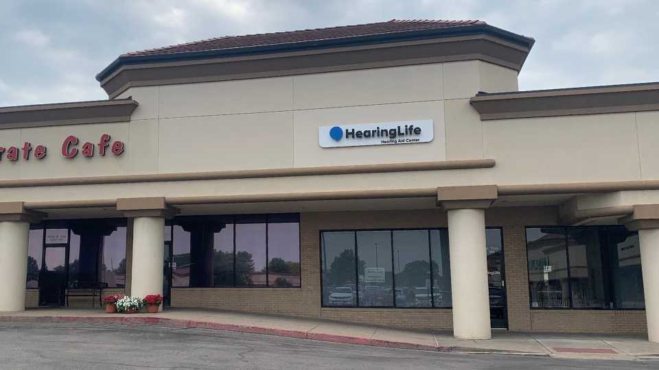 HearingLife-KS-Wichita_13th-Front