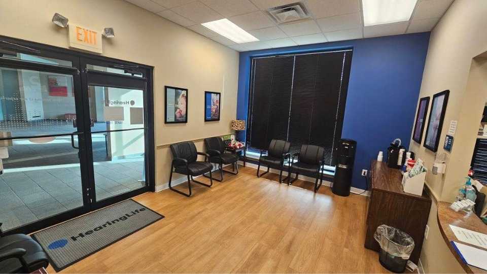 Hearinglife_KY_Louisville_Dixie_Lobby