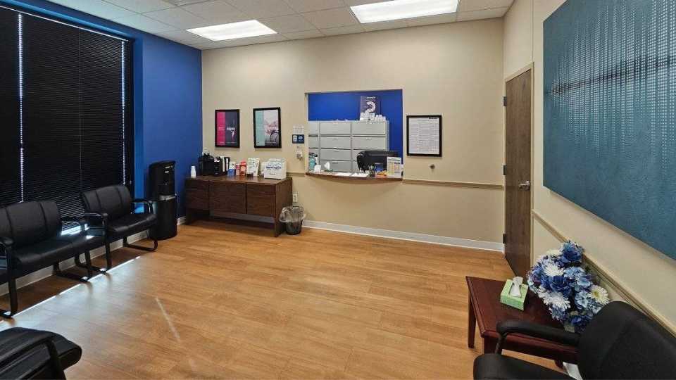 Hearinglife_KY_Louisville_Dixie_Lobby2