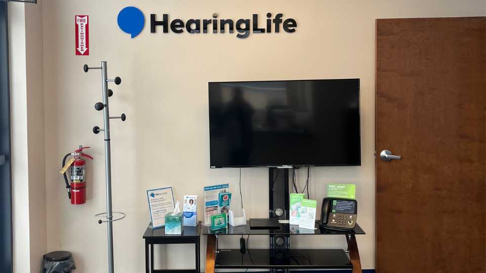 Hearinglife_MI_Battle_Creek_Lobby2