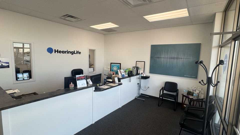 Hearinglife_MI_Grand_Rapids_Plainfield_Lobby