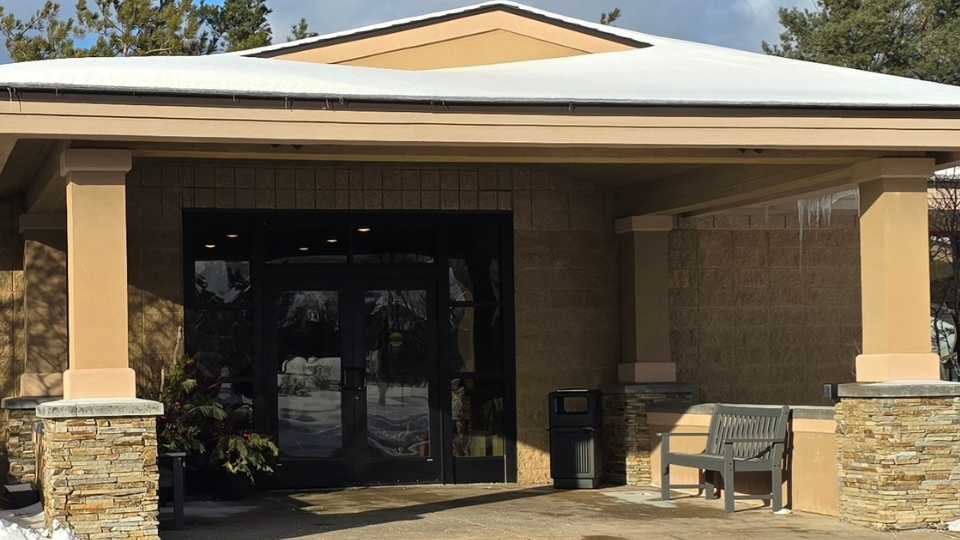 Hearinglife_MI_Petoskey_Front