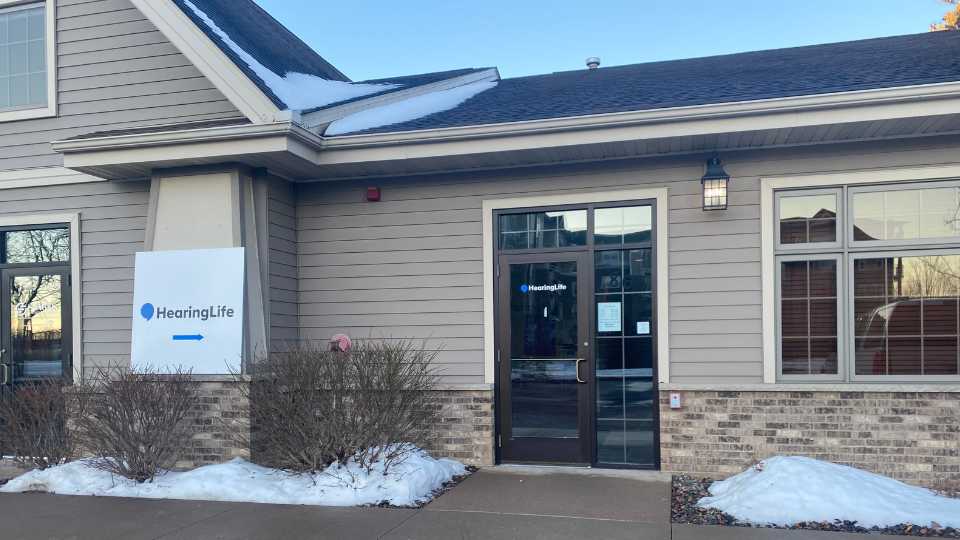 Hearinglife_MN_Forest_Lake_Front