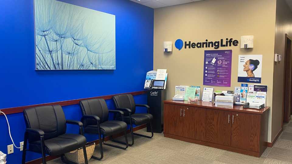 Hearinglife_MN_Forest_Lake_Lobby