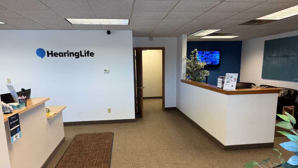 Hearinglife_MN_Rochester_Lobby
