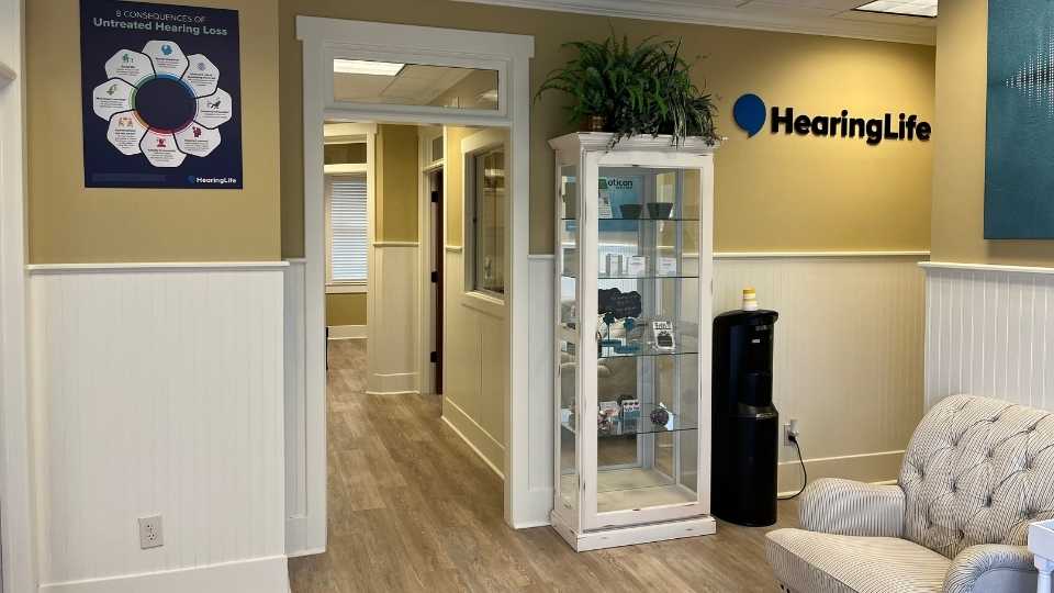 Wilmington NC HearingLife on Wrightsville lobby