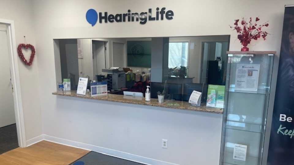 Edison NJ HearingLife lobby