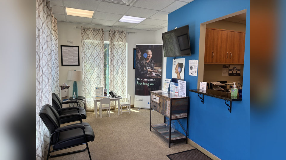 HearingLife - Smithtown NY - reception