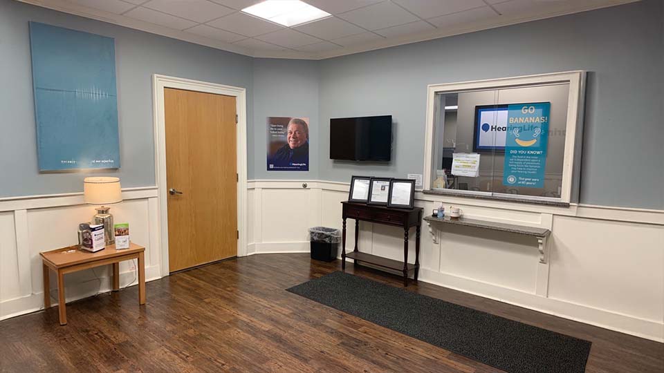 HearingLife - Syracuse, NY - Lobby