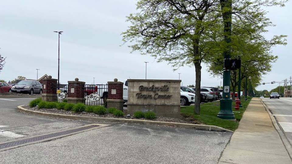 HearingLife - Brecksville, OH - Outside Sign