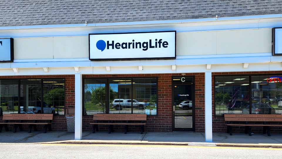HearingLife - Willoughby OH - front door