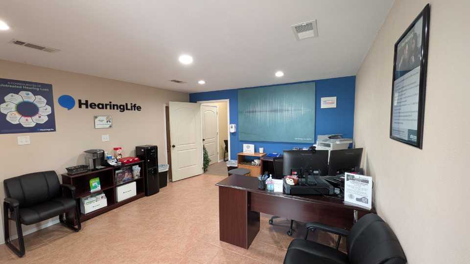 Hearinglife_TX_Henderson_Lobby