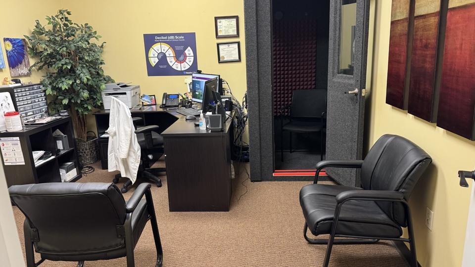 HearingLife - Lake Geneva WI - office