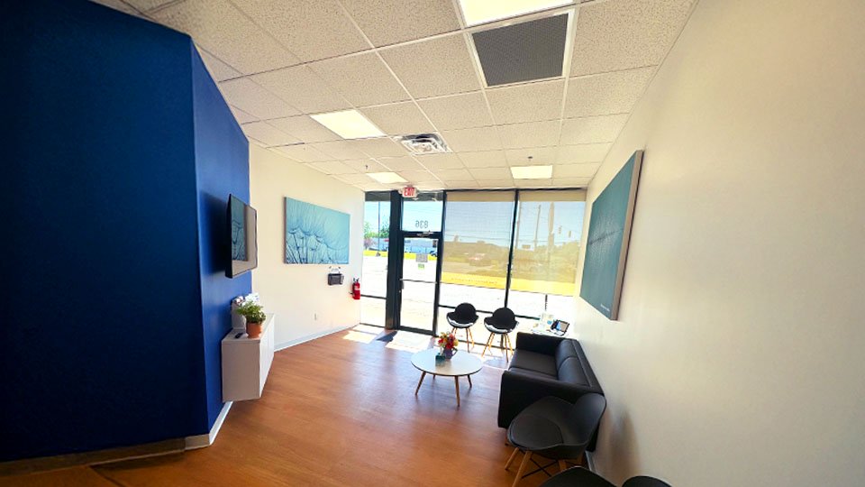 HearingLife - Mansfield, OH - Waiting area