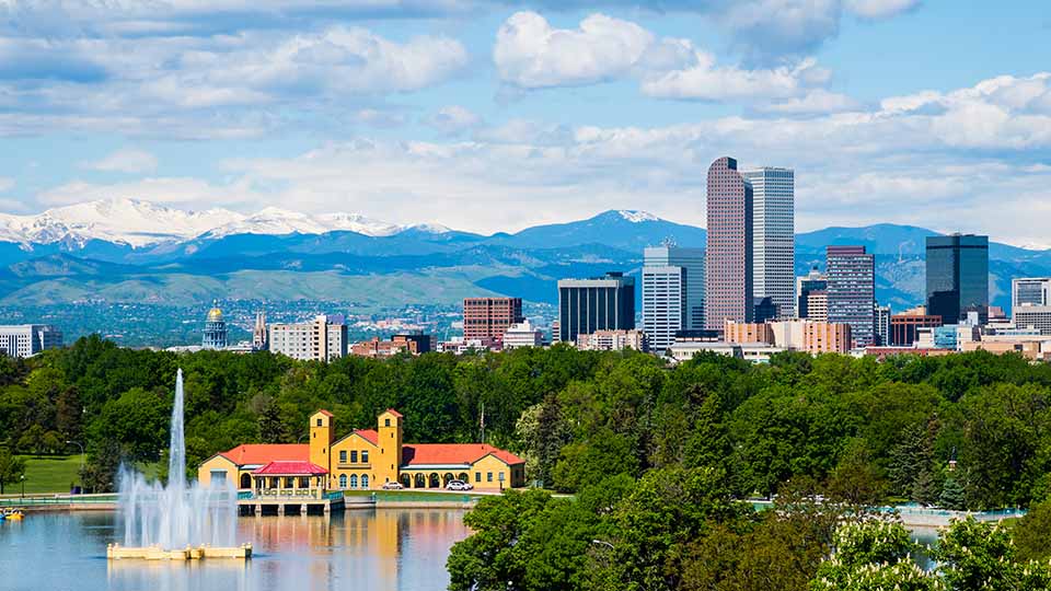 Denver CO skyline